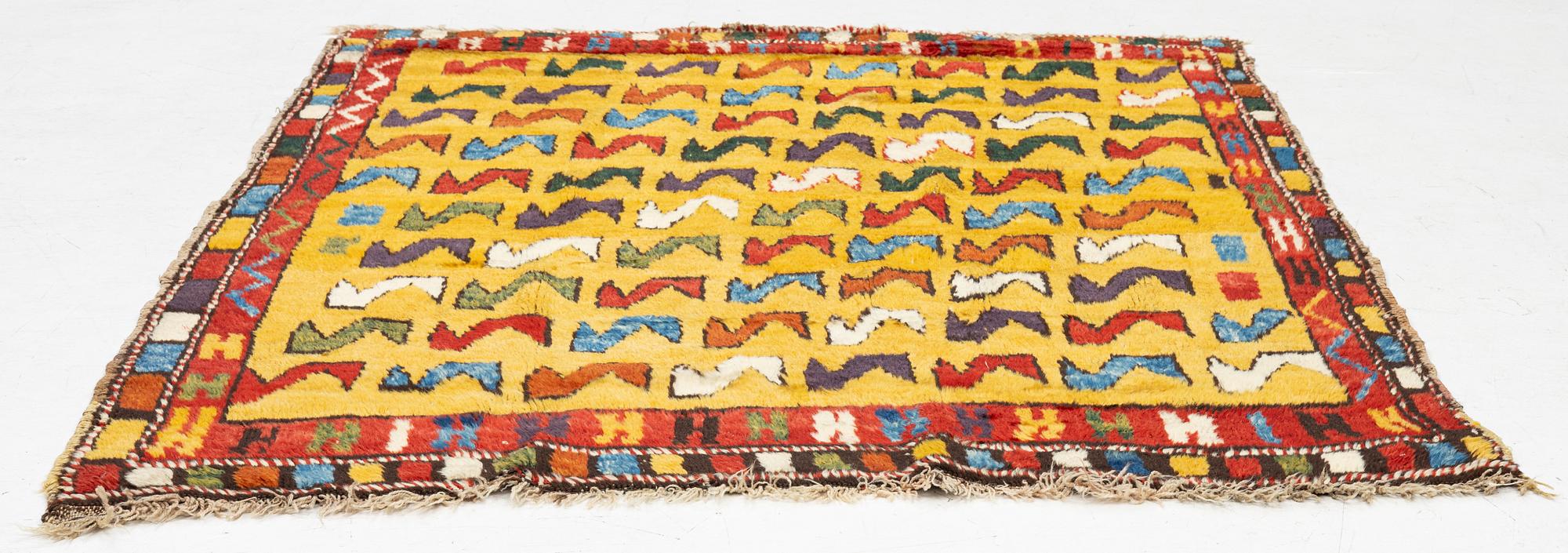 A Sultanhanı rug, Aksaray region, central Anatolia, c.. 160 x 136 cm.