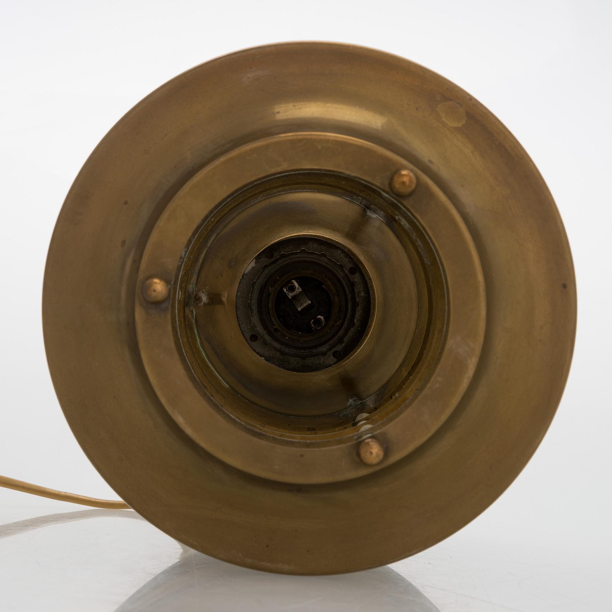 Kai Finnmark (Kai Ruokonen), a 1970s table lamp for Lynx Ltd.