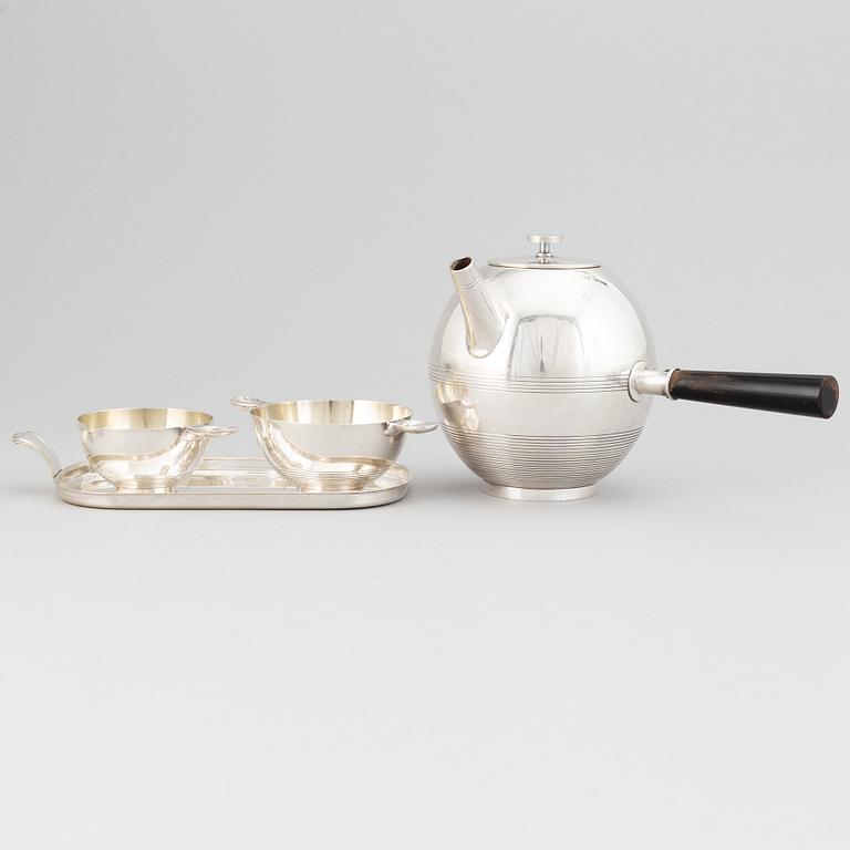 Sylvia Stave for C.G.Hallberg. A silver plate four-piece coffee set. 1930's.