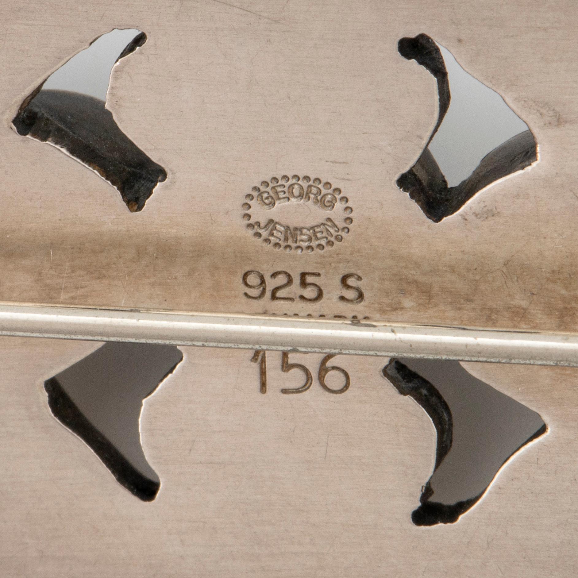 Georg Jensen brosch 156 silver med månsten.