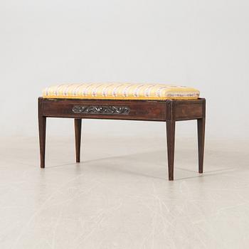 Bänk/Pianopall 1900-talets första hälft.