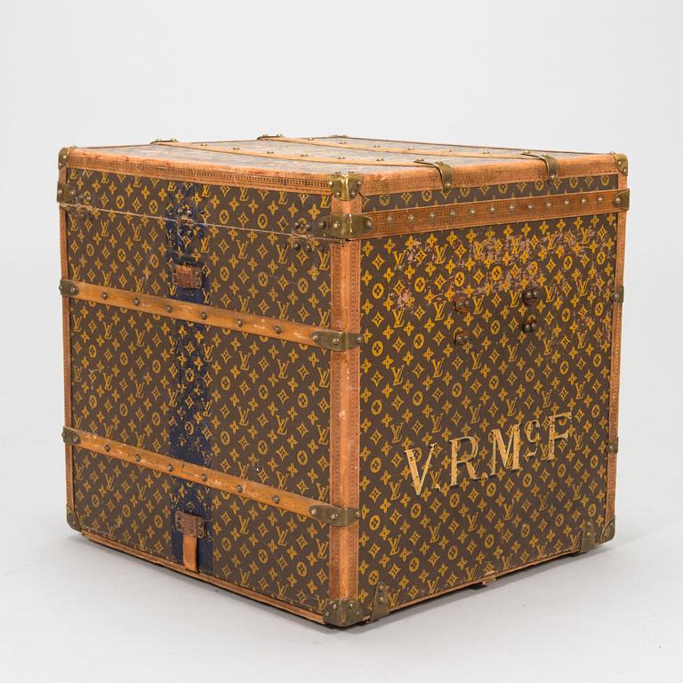 Louis Vuitton, a Monogram Canvas Trunk, early 20th-century.
