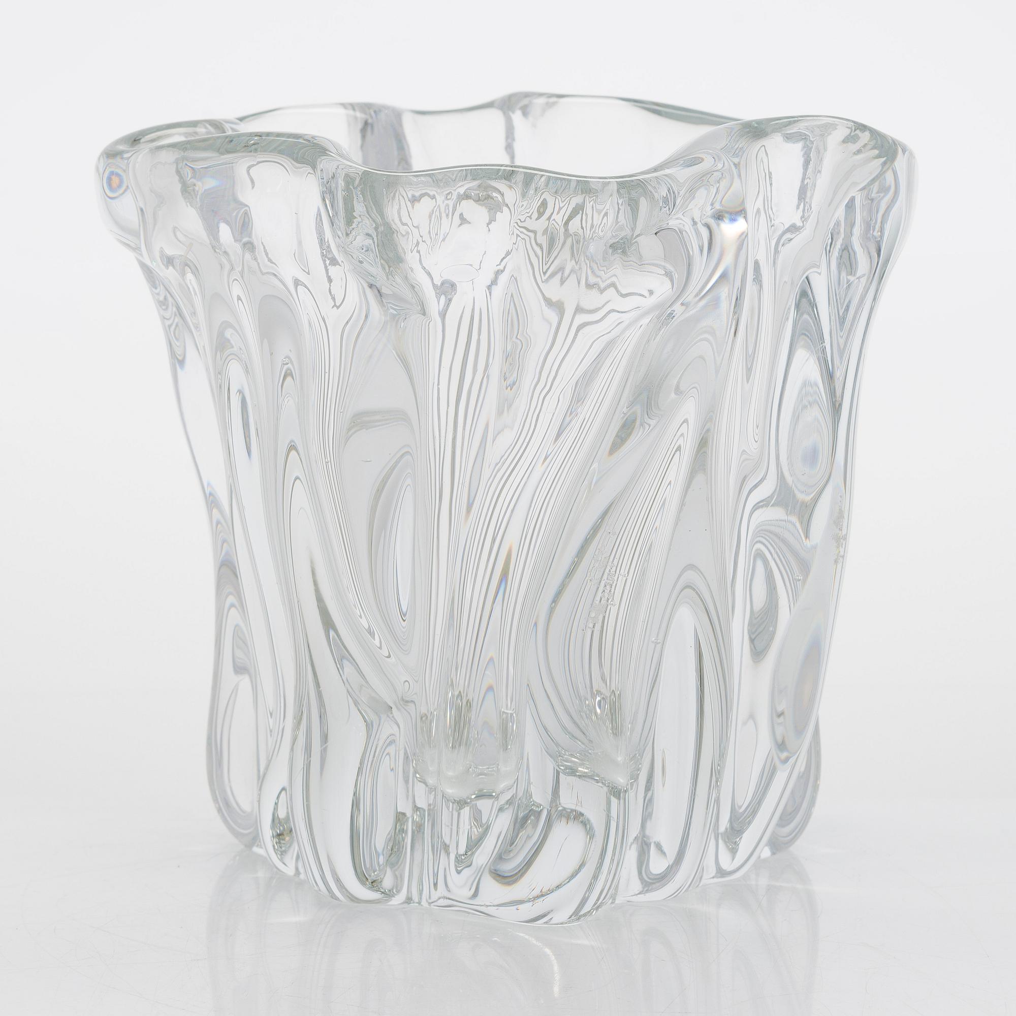 Tapio Wirkkala, vas, "Kalvolan kanto", signerad Tapio Wirkkla Iittala.