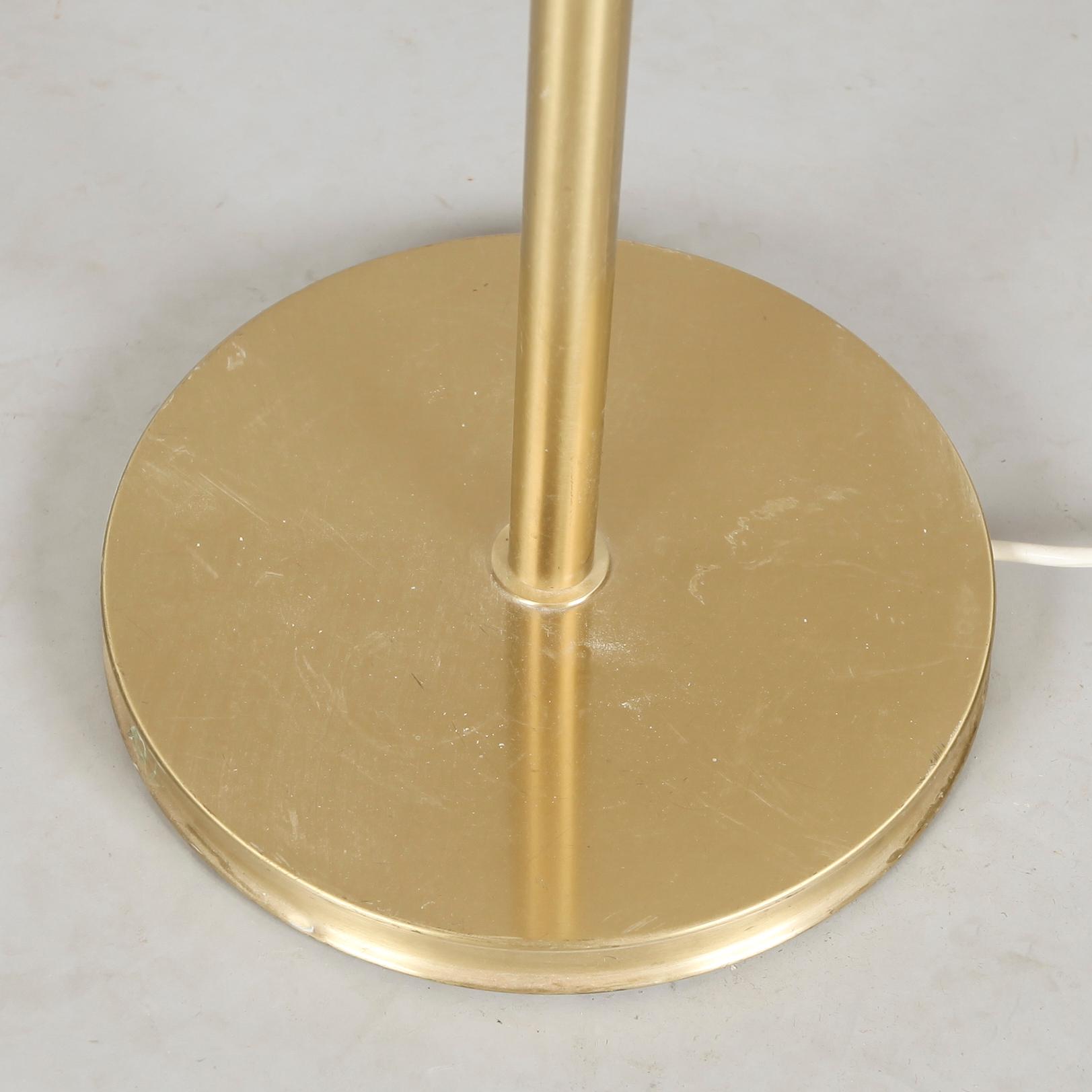 GOLVLAMPA, modell 2368/2148, "Stora Kamelen", Josef Frank, Firma Svenskt Tenn.