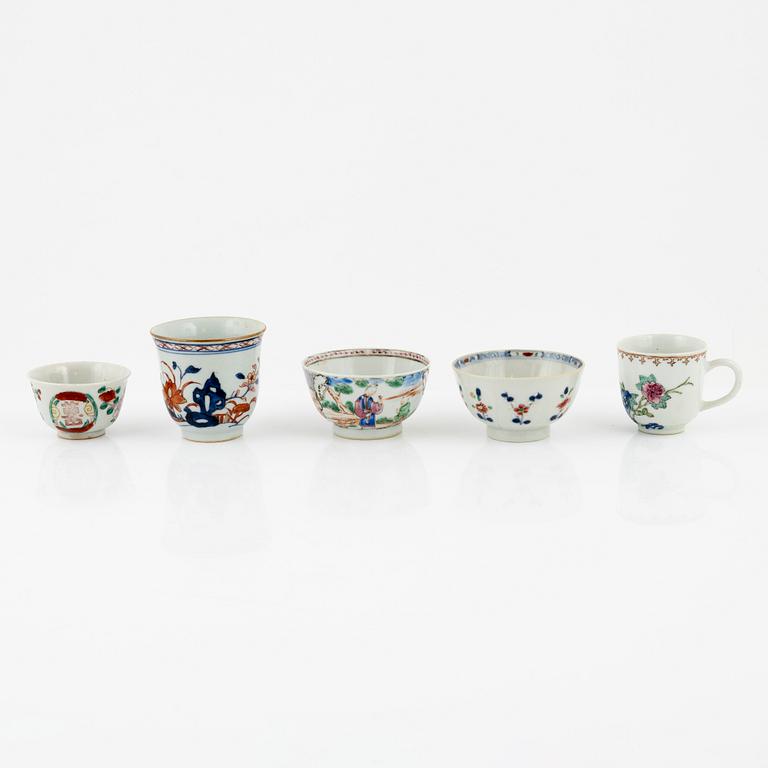 Parti porslin, 15 delar, Kina, 1700/1800-tal.