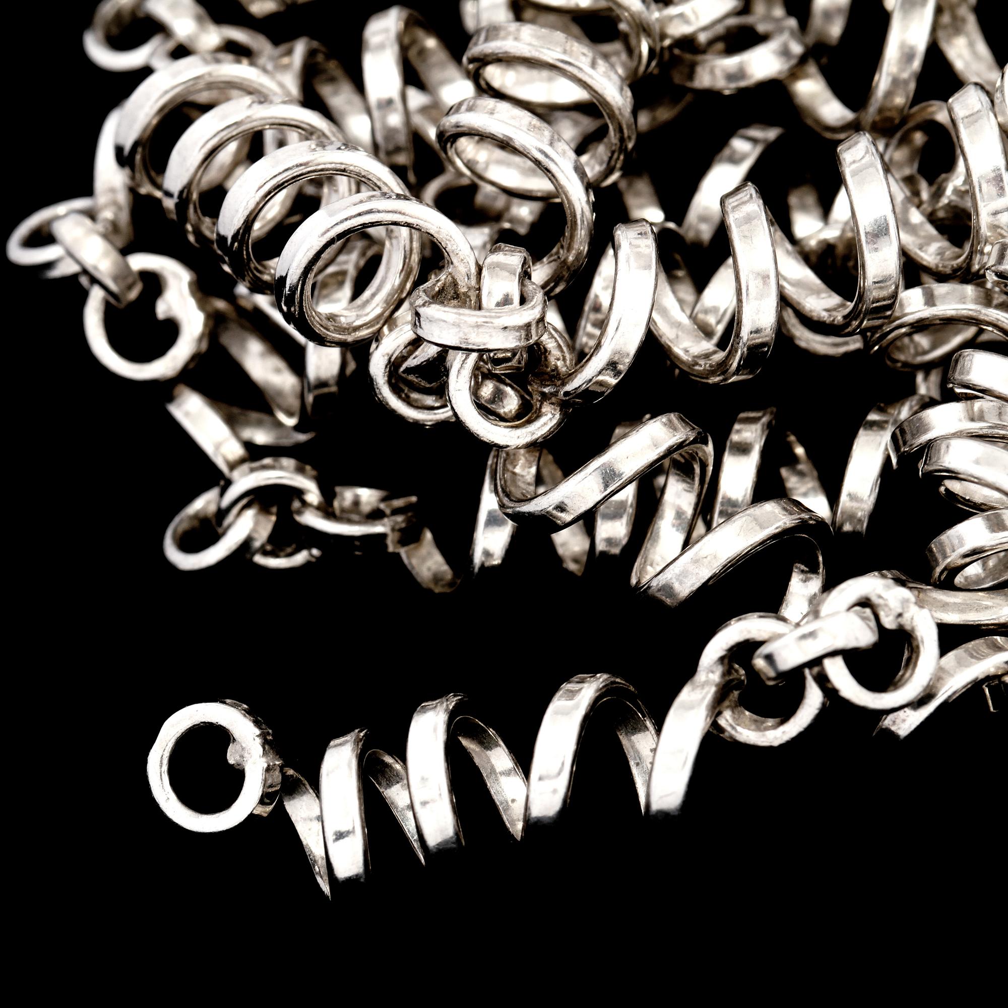 HALSBAND, silver, Cecilia Johansson, Göteborg, 1982. Vikt 50 g.