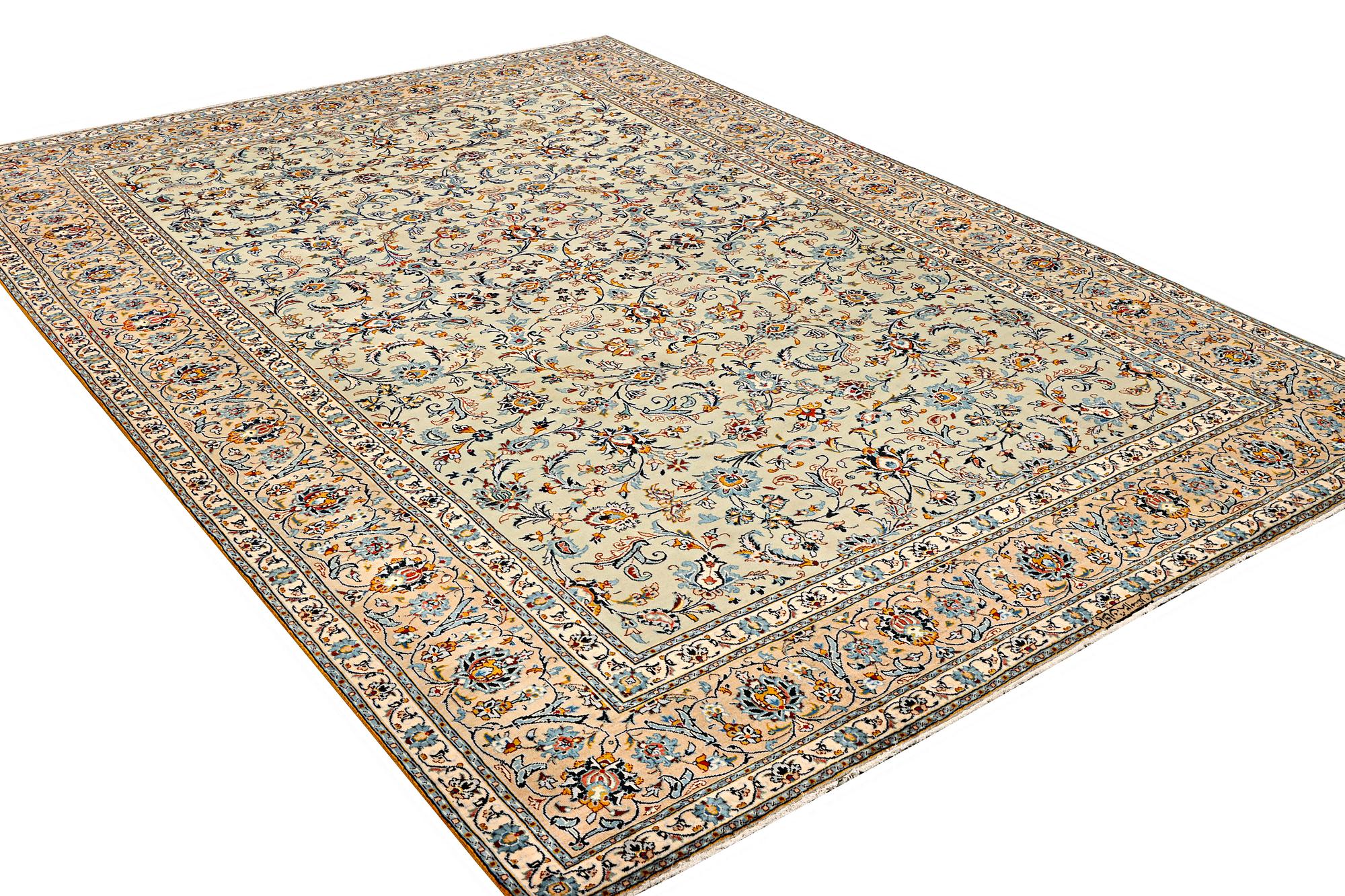 A Kashan carpet, c. 380 x 276 cm.