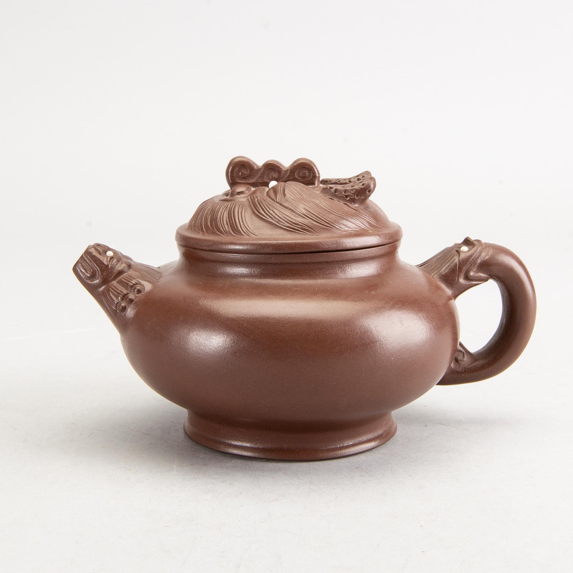 TEKANNOR 6 st Kina 1900-tal delvis glaserat lergods.