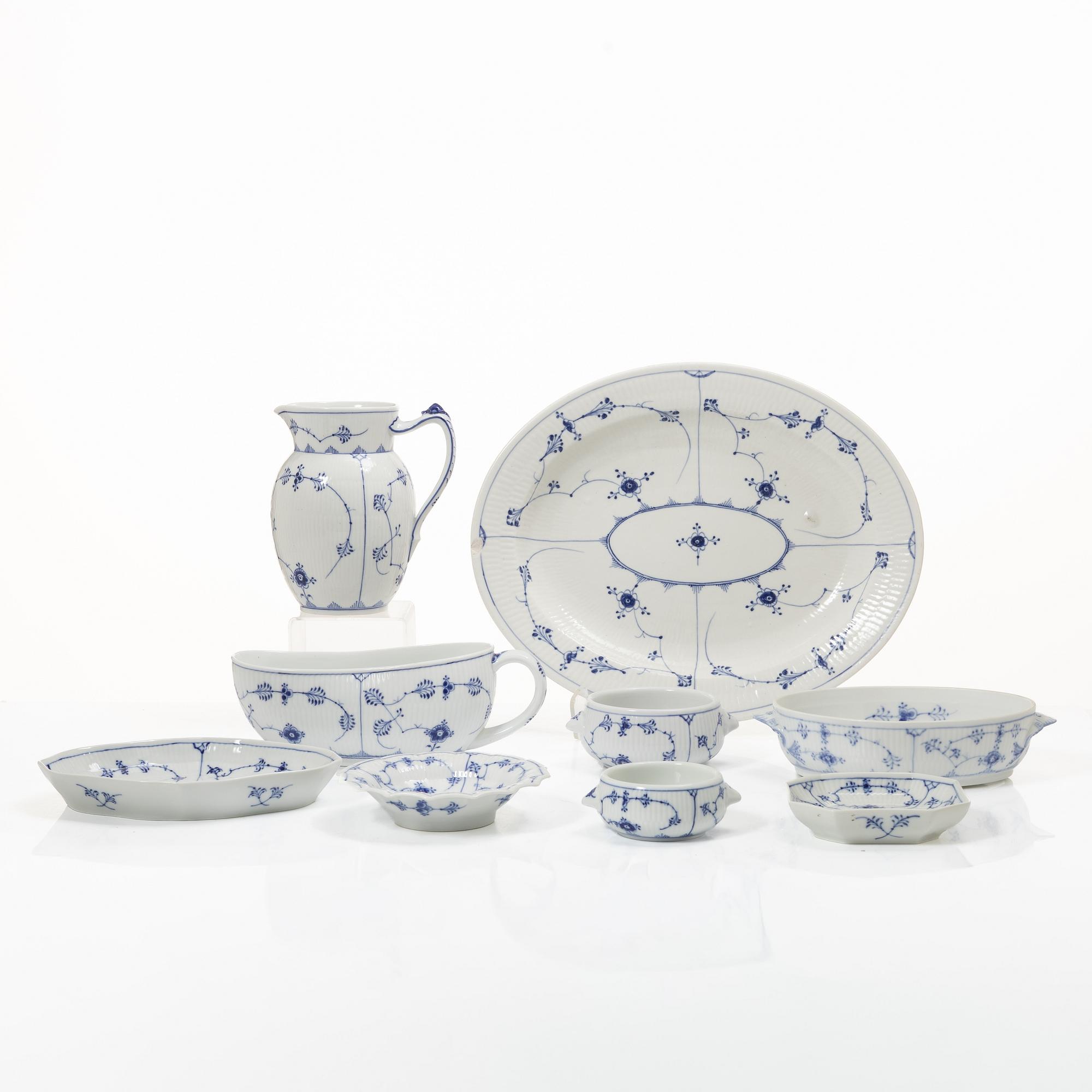 Royal Copenhagen, Thirteen service pieces, 'Musselmalet Riflet', Denmark, 19th–20th century.