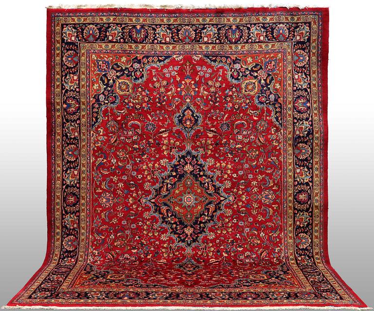 MATTA, Meshed, ca 340 x 255 cm.