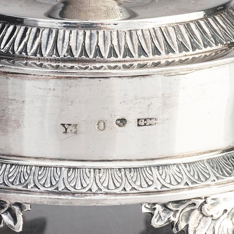 A Swedish silver bowl, mark of Gustaf Möllenborg, Stockholm 1829.