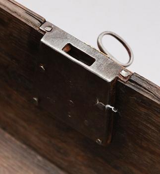 SKRIN, 2 st, trä, omkring år 1900.