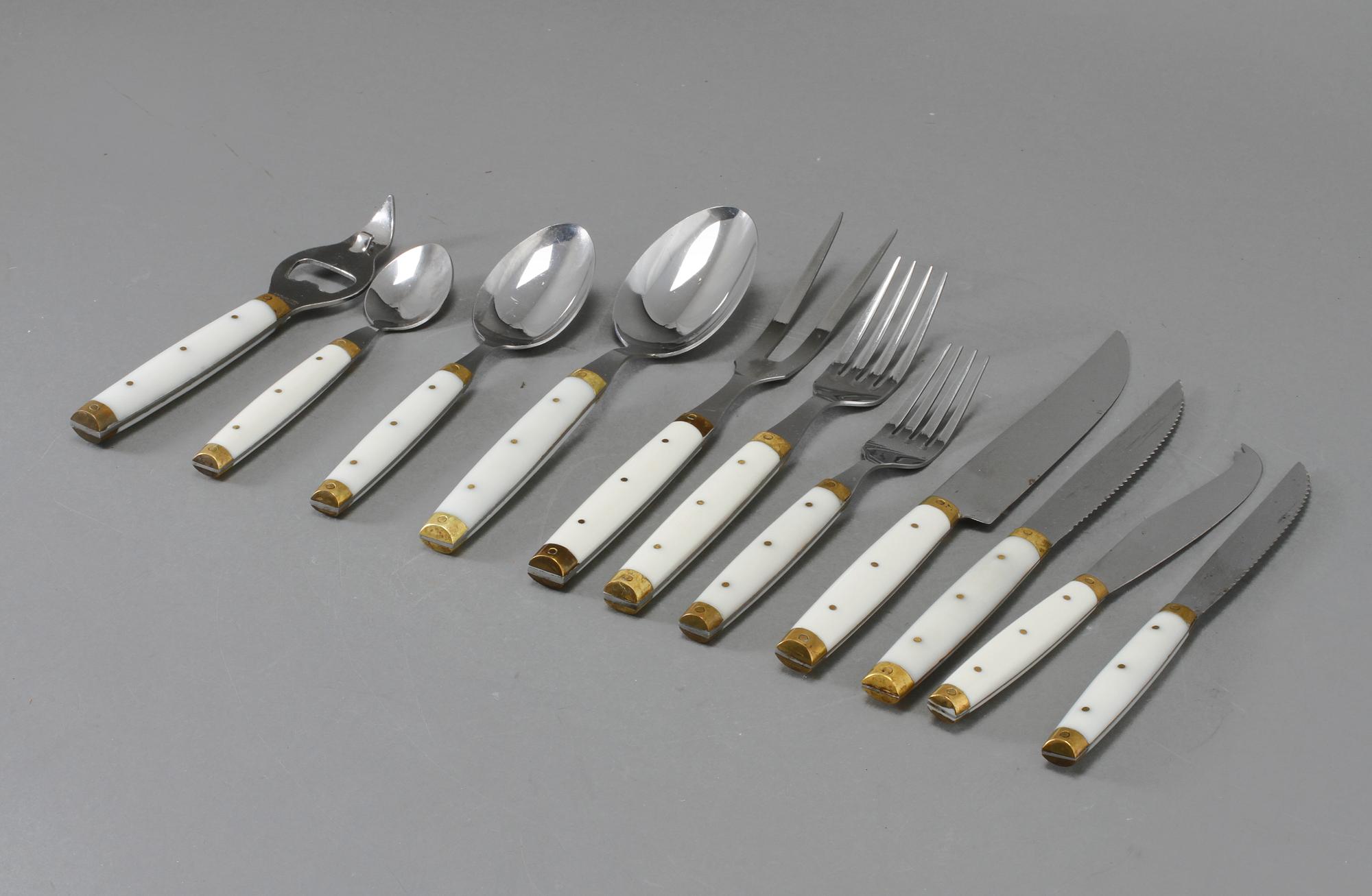 BESTICKSERVIS, 83 delar, "Melron", Frankrike, 1900-talets andra hälft.