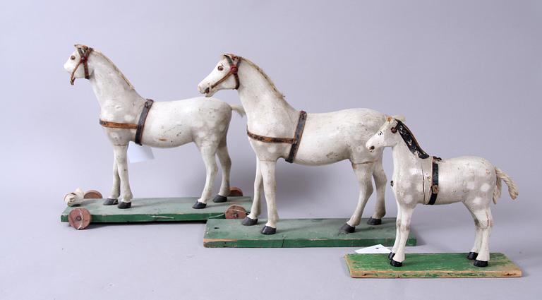 LEKSAKSHÄSTAR, 3 st, 1900-talets första hälft.