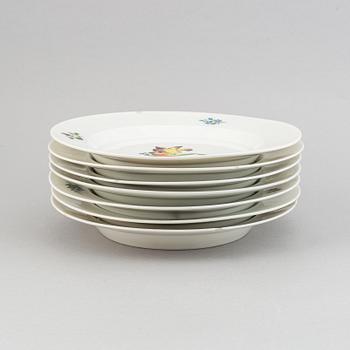 A 19th century 42-pcs porcelain dinner set, Berlin.