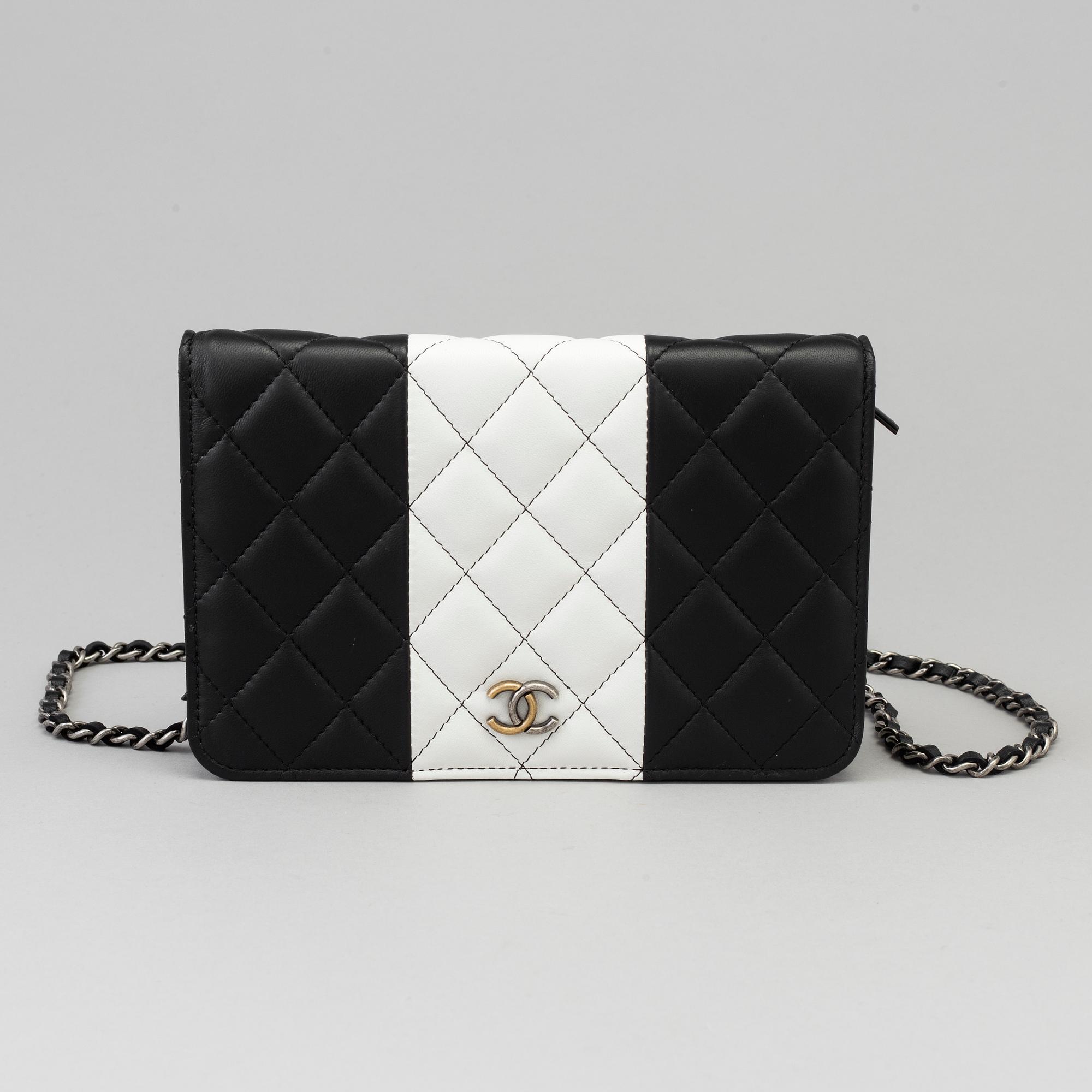 Bag, "Wallet on Chain", Chanel, 2015-16.