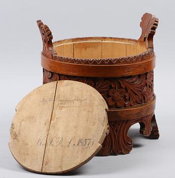 BYTTA, med lock, fornnordiskstil, Norge, 1857.