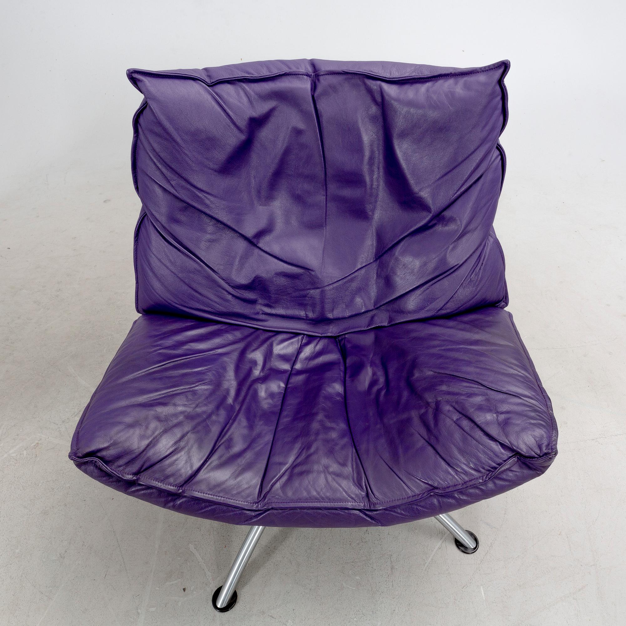A pair of Tom Stepp "Primetime" easy chairs, Fredericia, Denmark.