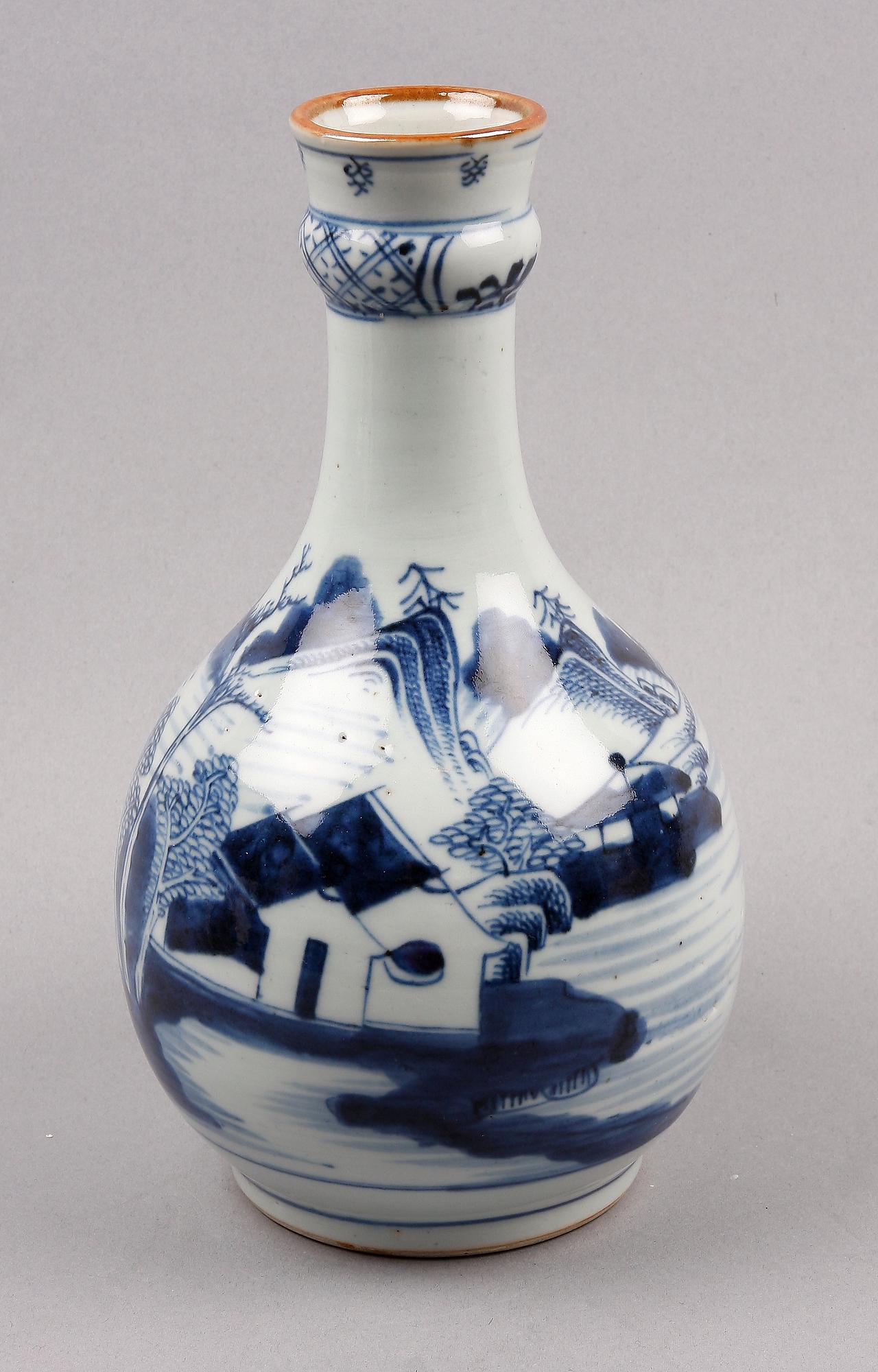 VAS, porslin, Kina, Qing-dynastin.