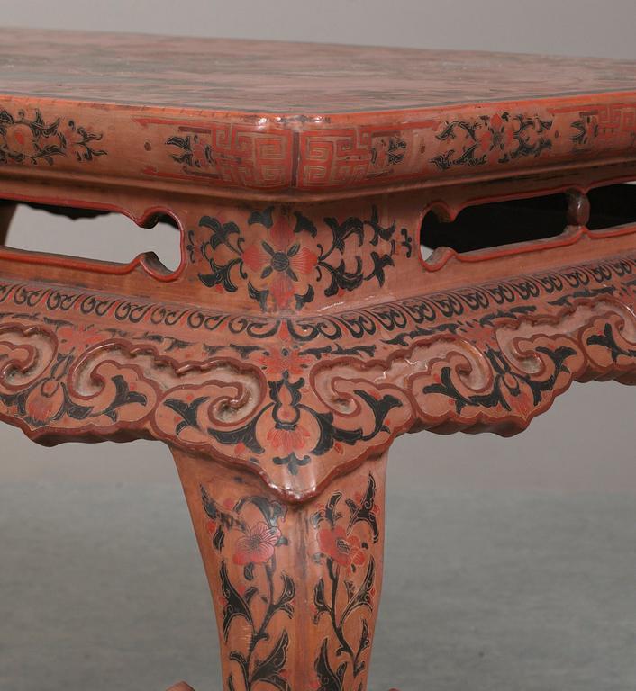 Two incised red lacquer tables, 18th/19th Century.
