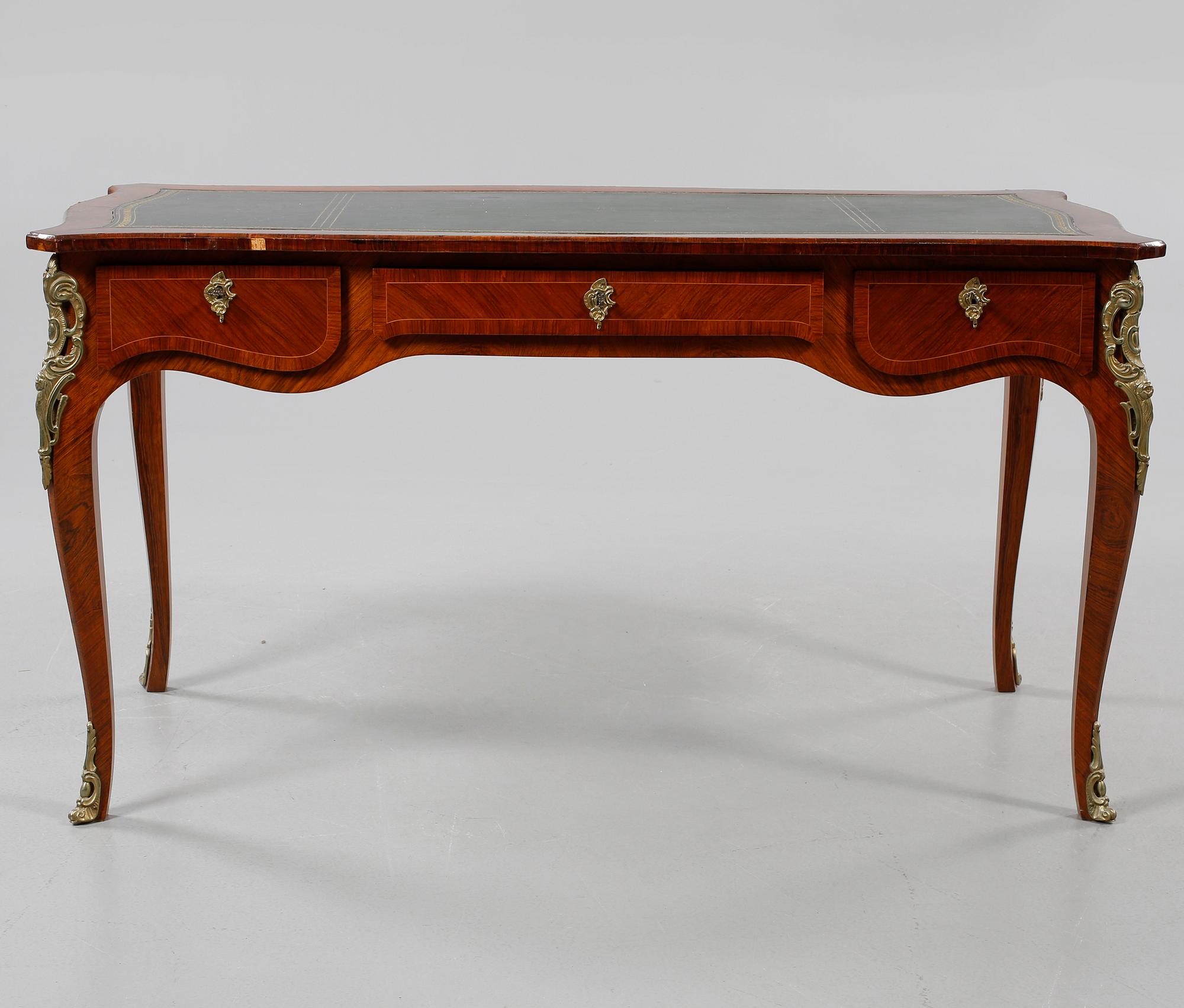SKRIVBORD, Louis XV-stil, 1900-tal.