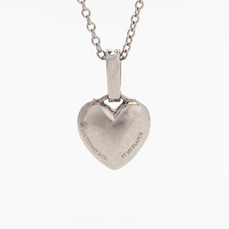 Tiffany & Co, a platinum necklace with a pendant in the shape of a heart, with diamonds totalling approximately 0.27 ct.