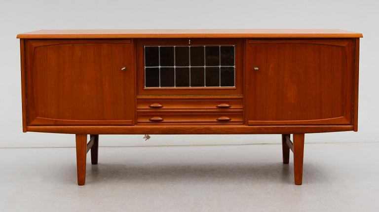 SIDEBOARD, 1900-talets andra hälft.