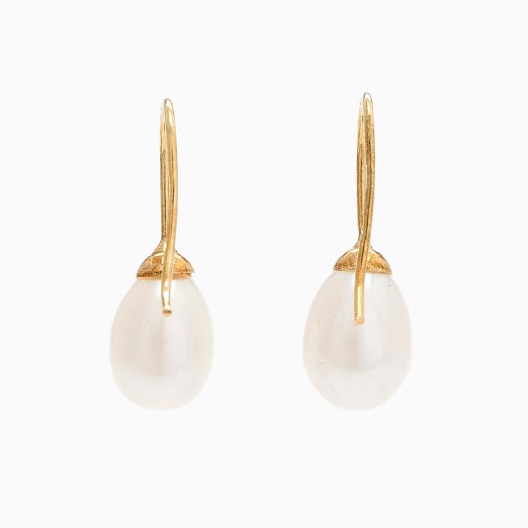 Earrings, cultured pearls, 14K gold.