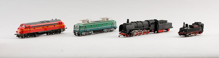 SAMLING MODELLTÅGSDELAR, 16 delar, Piko, Tyskland.