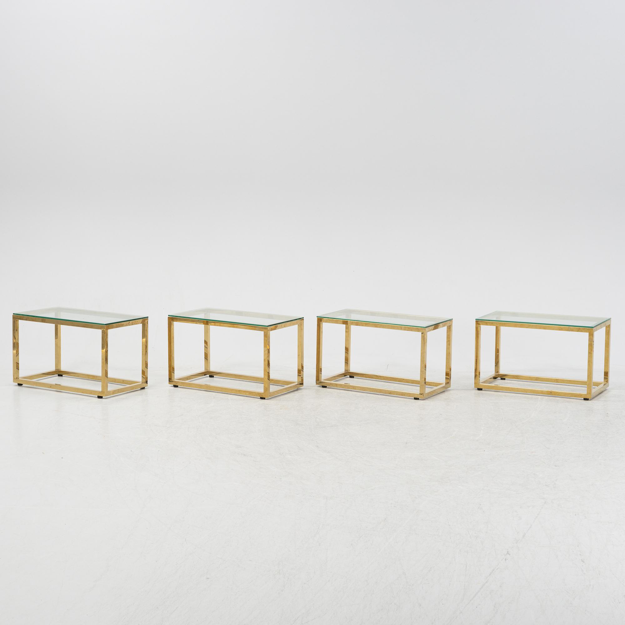 A 21st Century 5 pcs glass coffee table.