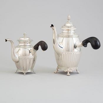 Two silver coffee pots, including Gustaf Möllenborg, Stockhom, 1913.