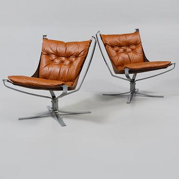 FÅTÖLJER, ett par "Falcon chair", Sigurd Russel, Vatne möbler, Norge, 1970-tal.