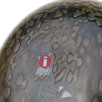 LASILINTU, "Keräkurmitsa". Signeerattu O. Toikka, Nuutajärvi. 1990-luvun loppu.