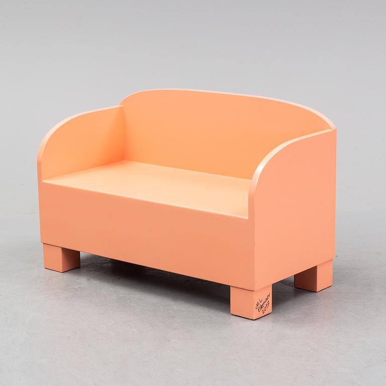 Marie-Louise Ekman, a bench/sofa, executed for the Marie-Louise Ekman exhibition at Moderna Museet, Stockholm 2017.