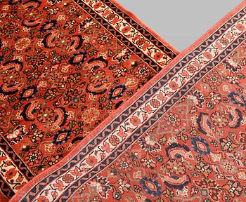 A Hosseinabad runner, approx. 286 x 98 cm.