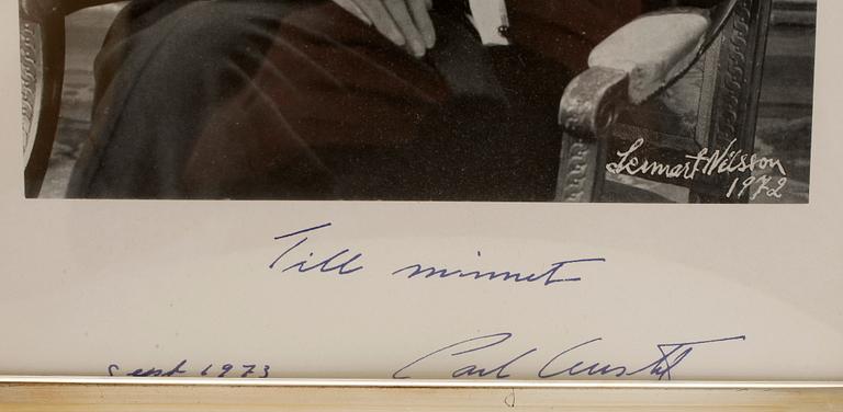 GUSTAF VI ADOLF AV SVERIGE, egenhändigt sign, otydlig konstnärssign, numrerad 26/400. 1962.