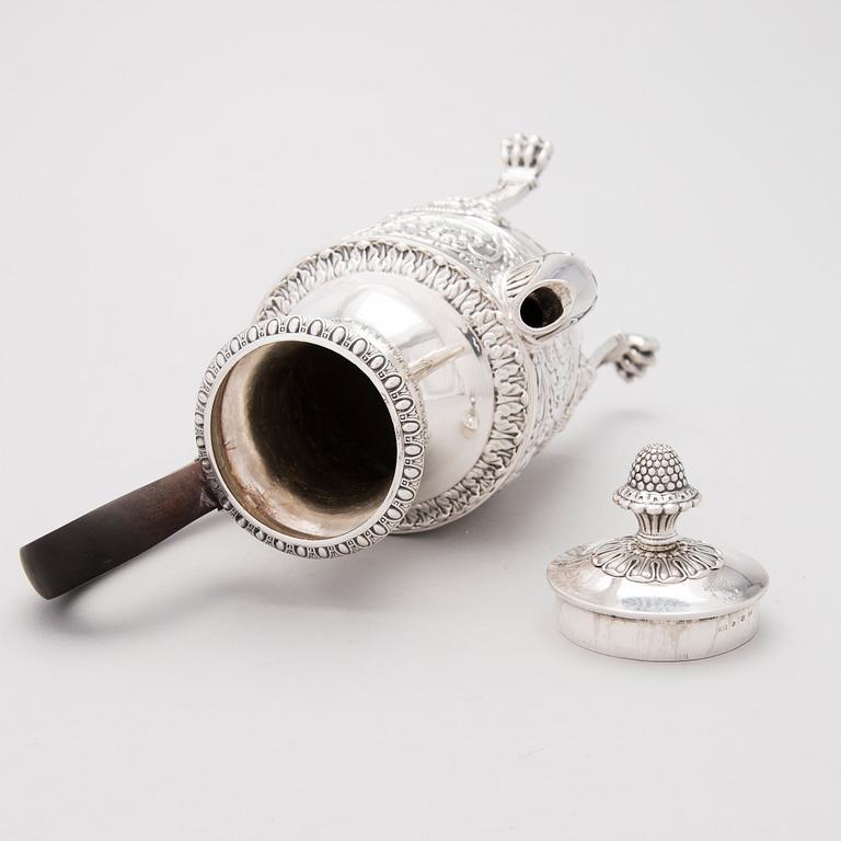 A SWEDISH EMPIRE COFFFE POT, silver, Adolf Zethelius, Stockholm 1831.