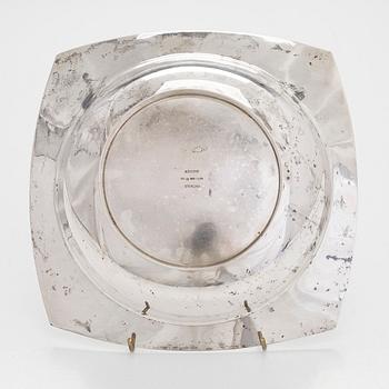 Väinö Hamara, fat, sterling silver, Helsingfors 1970.