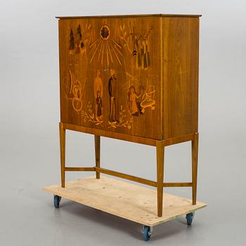 SKÅP, troligen Mjölby intarsia, 1900-talets mitt,