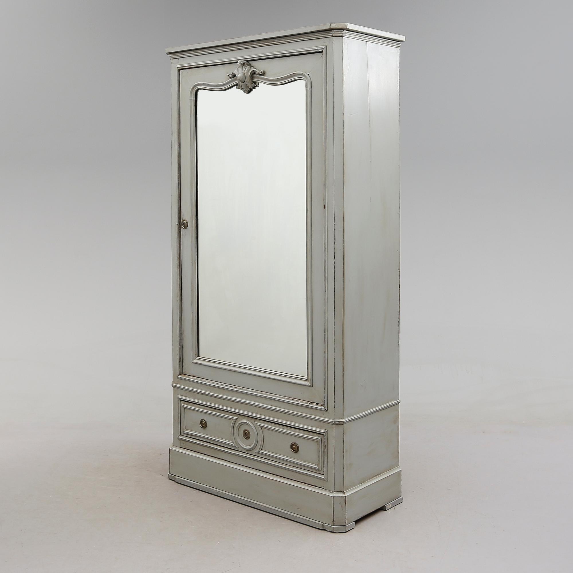 KLÄDSKÅP, tidigt 1900-tal.