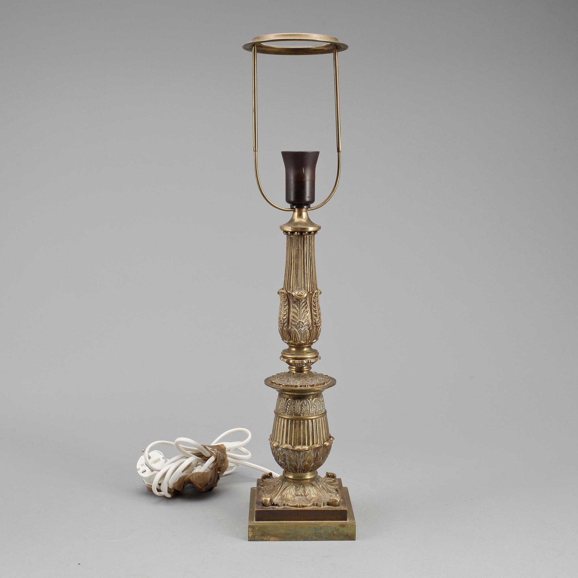 BORDSLAMPA, mässing, empirestil, 1900-talets mitt.