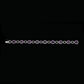 An amethyst bracelet, 10.53 cts with brilliant cut diamonds, tot. 2.07 cts.