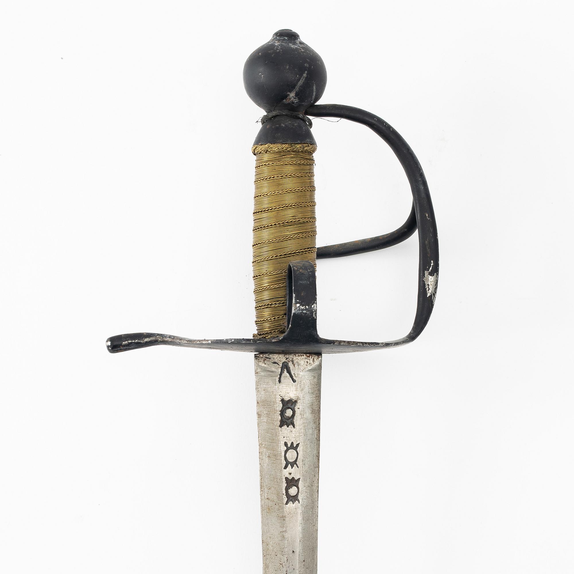 Värja, svensk, samtida kopia av m/1685.
