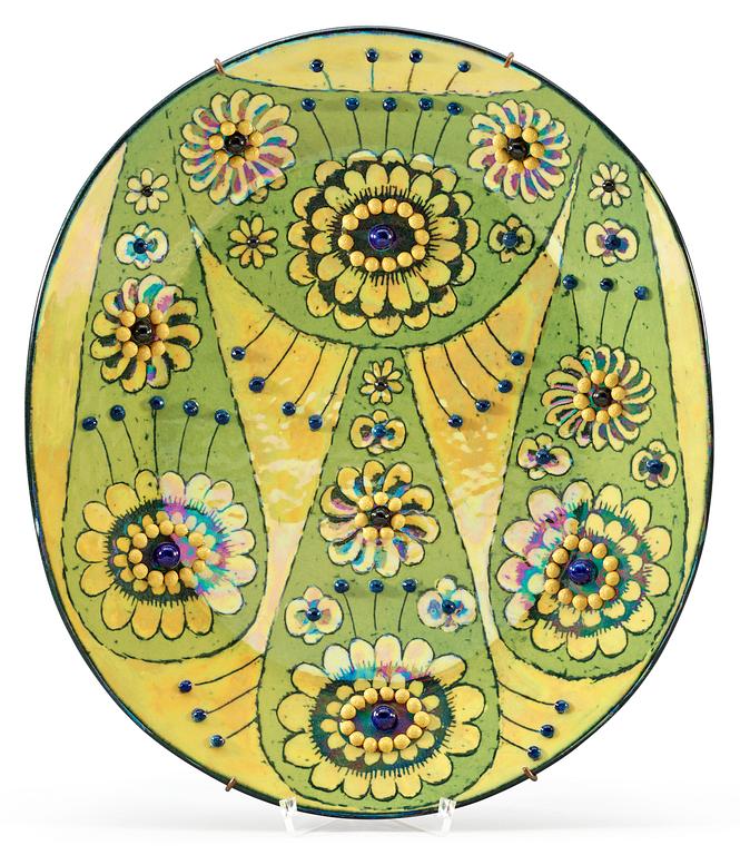 A Birger Kaipiainen stoneware dish, Arabia, Finland.