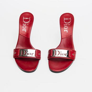 SKOR, Christian Dior.