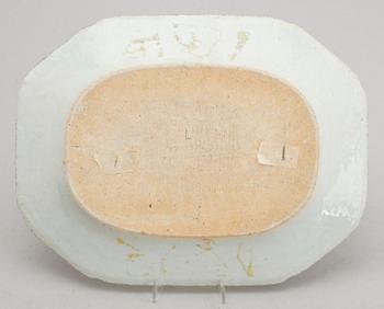 STEKFAT, porslin, Kina, sekelskiftet 1800.