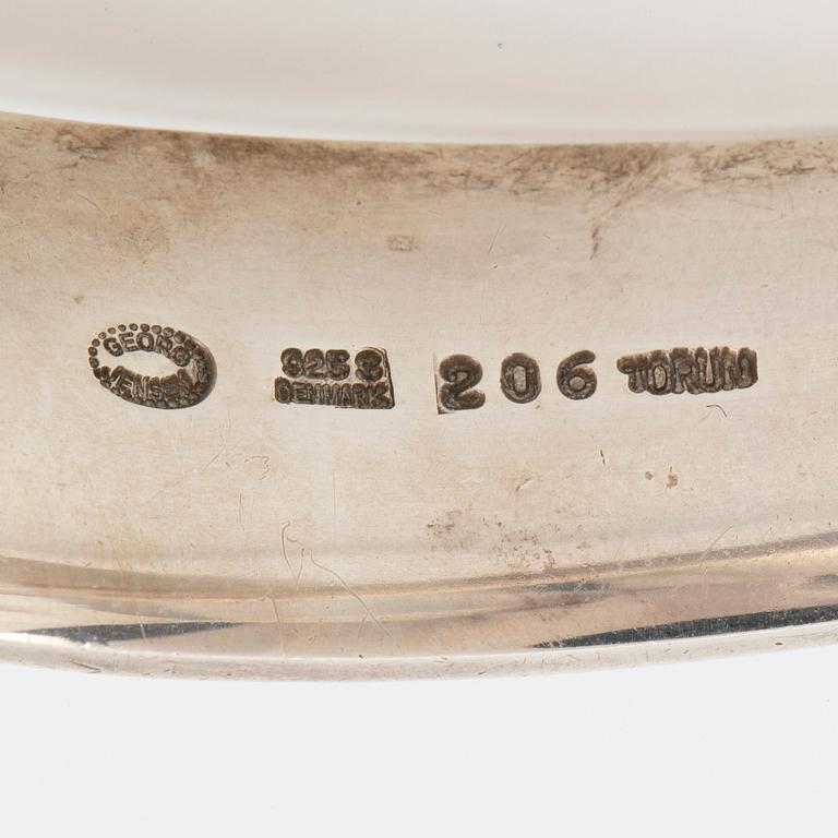 VIVIANNA TORUN BÜLOW-HÜBE, bangle, silver, "Möbius", Georg Jensen.