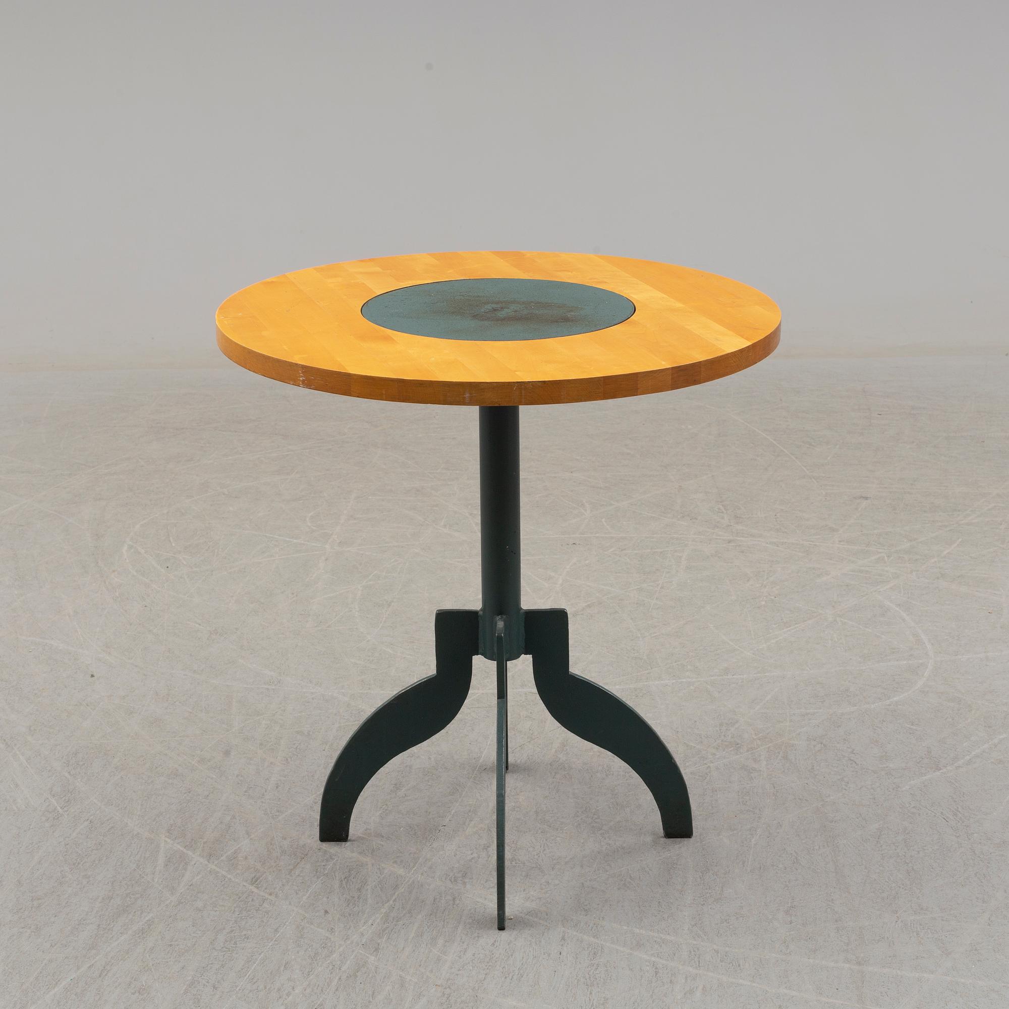 JONAS BOHLIN, bord, "Triptyk II", Källemo, Värnamo, modell formgiven 1988.