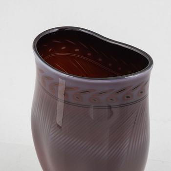 Gunnar Cyrén, a graal glass vase, Orrefors 1989.