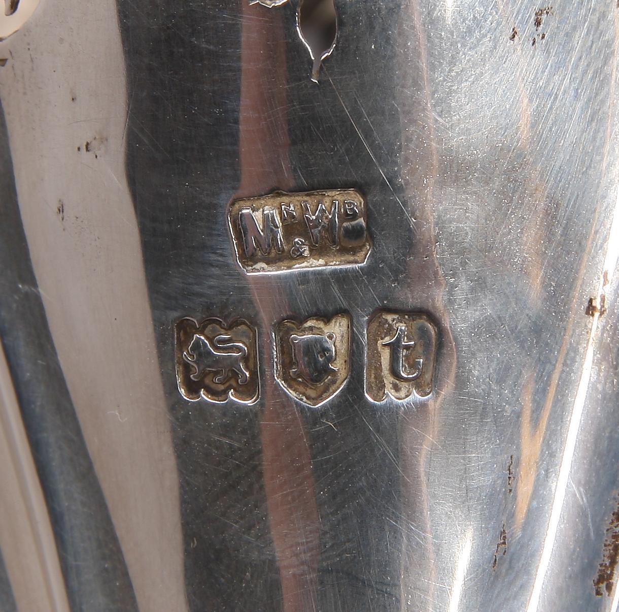 VAS, silver, Mappin & Webb Limited, London, 1914. Ca 135 g.